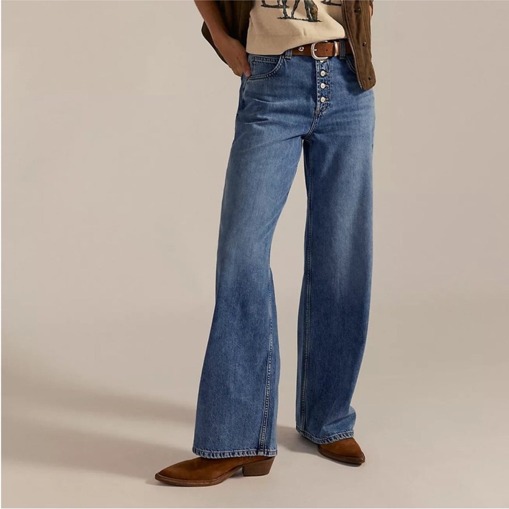 We the Free Nia Boyfriend Jeans size 24 NWT NEW